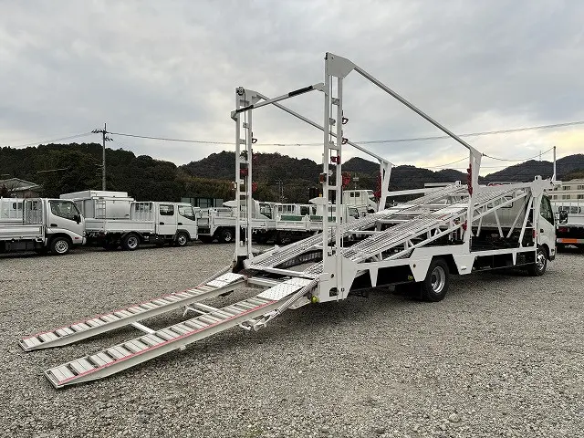 トヨタ ダイナ SDG-XZU720(2WD)の写真15