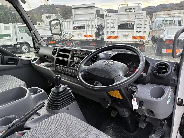 トヨタ ダイナ SDG-XZU720(2WD)の写真28