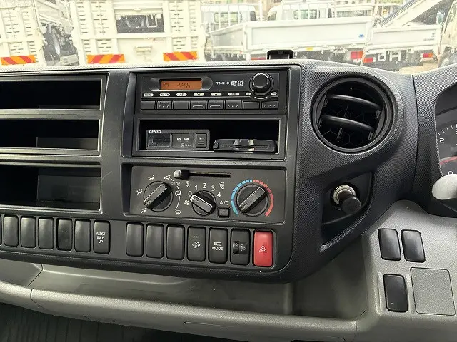 トヨタ ダイナ SDG-XZU720(2WD)の写真31