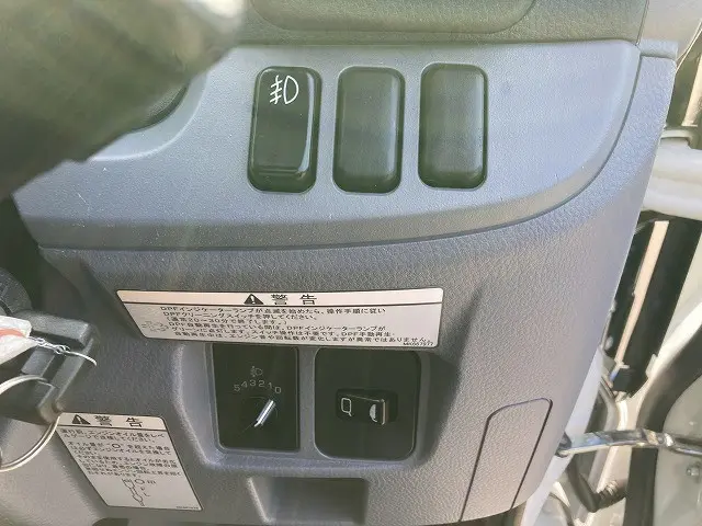 三菱 キャンター TKG-FBA50(2WD)の写真37