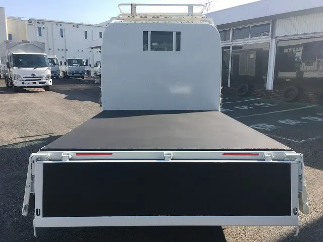 いすゞ エルフ 2RG-NJR88A(2WD)の写真14