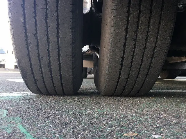 いすゞ エルフ 2RG-NJR88A(2WD)の写真42