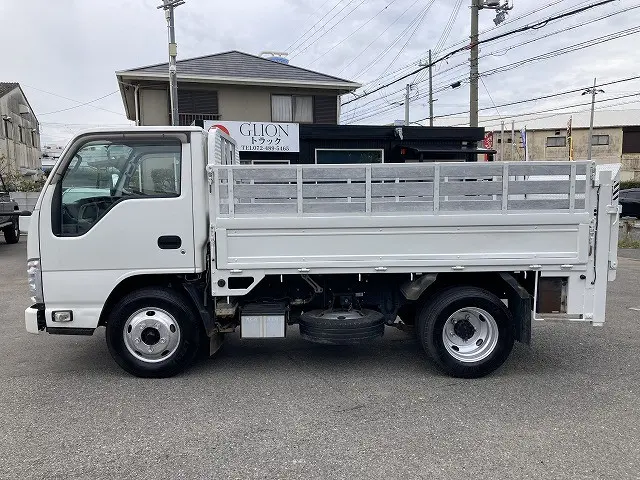 いすゞ エルフ TRG-NKR85A(2WD)の写真4
