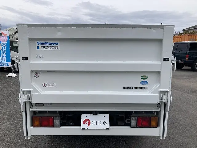 いすゞ エルフ TRG-NKR85A(2WD)の写真7