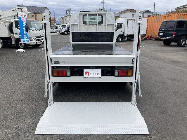 いすゞ エルフ TRG-NKR85A(2WD)の写真14