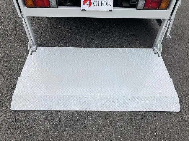 いすゞ エルフ TRG-NKR85A(2WD)の写真16