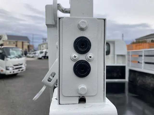 いすゞ エルフ TRG-NKR85A(2WD)の写真17