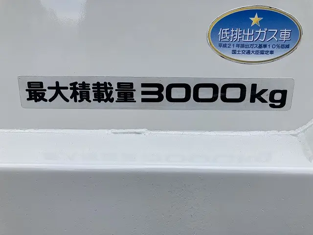 いすゞ エルフ TRG-NKR85A(2WD)の写真19