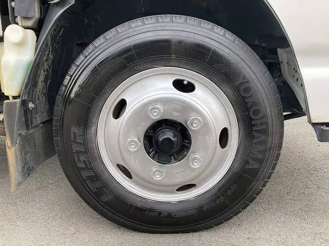 いすゞ エルフ TRG-NKR85A(2WD)の写真24