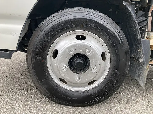 いすゞ エルフ TRG-NKR85A(2WD)の写真26