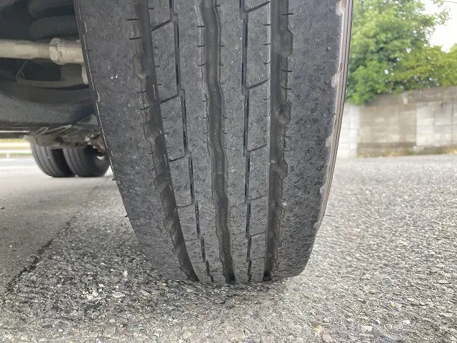 いすゞ エルフ TRG-NKR85A(2WD)の写真27