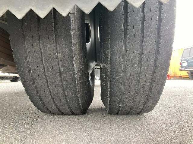 いすゞ エルフ TRG-NKR85A(2WD)の写真31