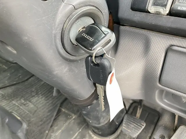 いすゞ エルフ TRG-NKR85A(2WD)の写真37
