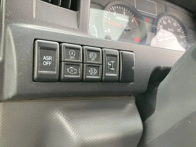 いすゞ エルフ TRG-NKR85A(2WD)の写真39