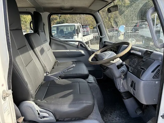 三菱 キャンターガッツ PDG-FB70B(2WD)の写真23