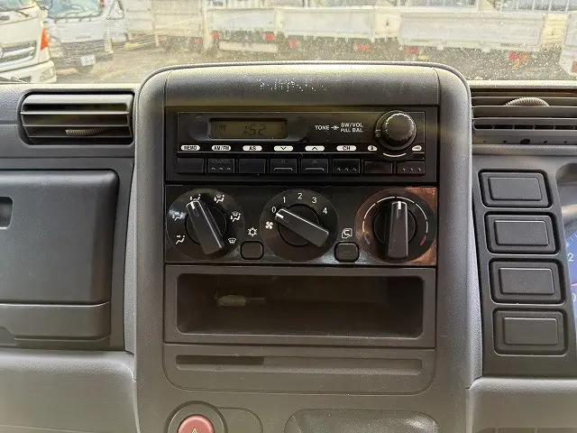 三菱 キャンターガッツ PDG-FB70B(2WD)の写真27