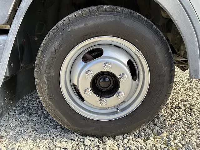 三菱 キャンターガッツ PDG-FB70B(2WD)の写真47