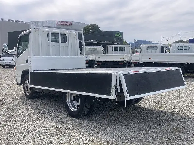 三菱 キャンター TPG-FEA50(2WD)の写真13