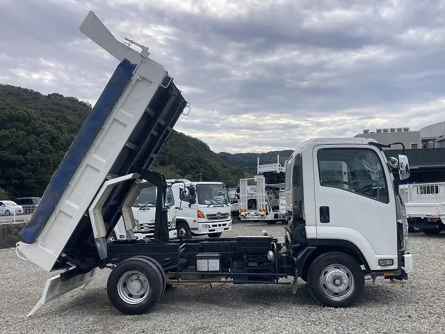 いすゞ フォワード TKG-FRR90S1(2WD)の写真5