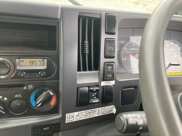 いすゞ フォワード TKG-FRR90S1(2WD)の写真25