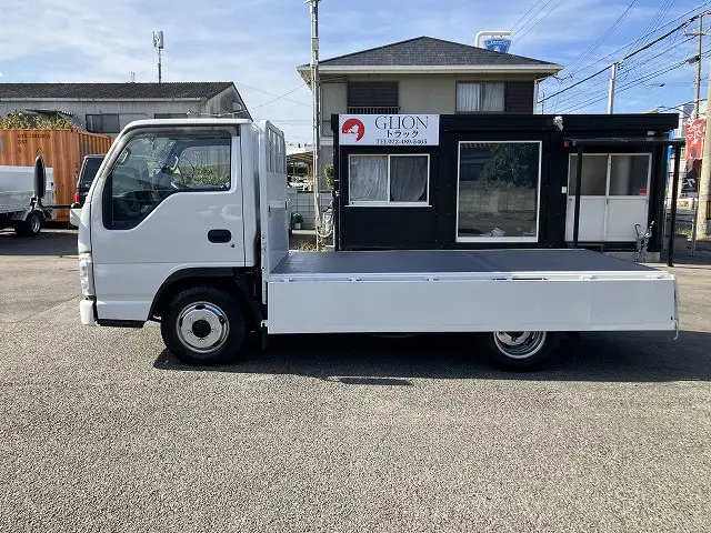 いすゞ エルフ BKG-NJR85A(2WD)の写真11