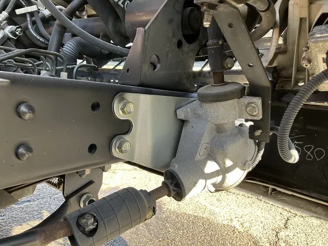 いすゞ エルフ BKG-NJR85A(2WD)の写真21