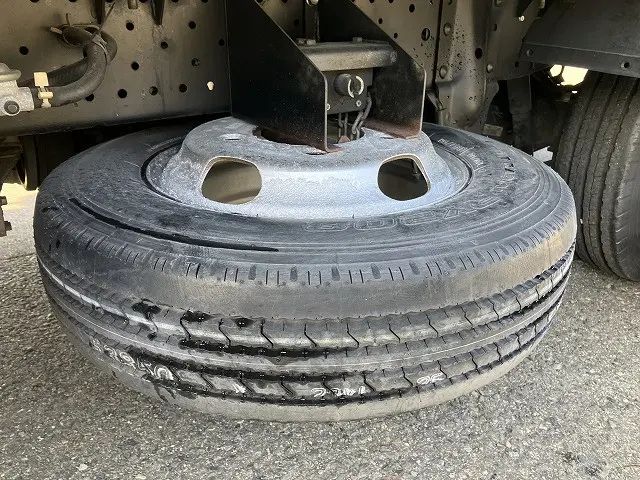 いすゞ エルフ BKG-NJR85A(2WD)の写真35