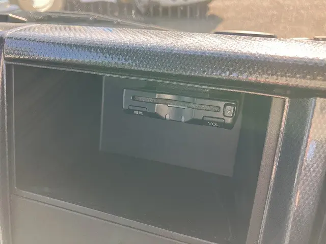 いすゞ エルフ BKG-NJR85A(2WD)の写真40