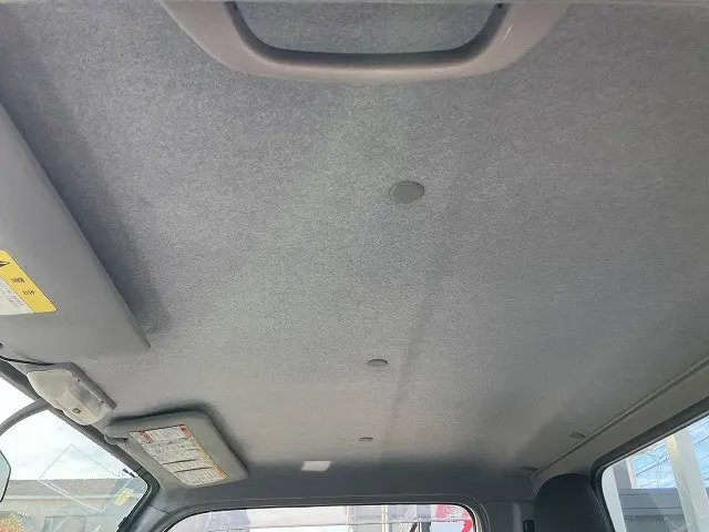 いすゞ エルフ BKG-NJR85A(2WD)の写真46