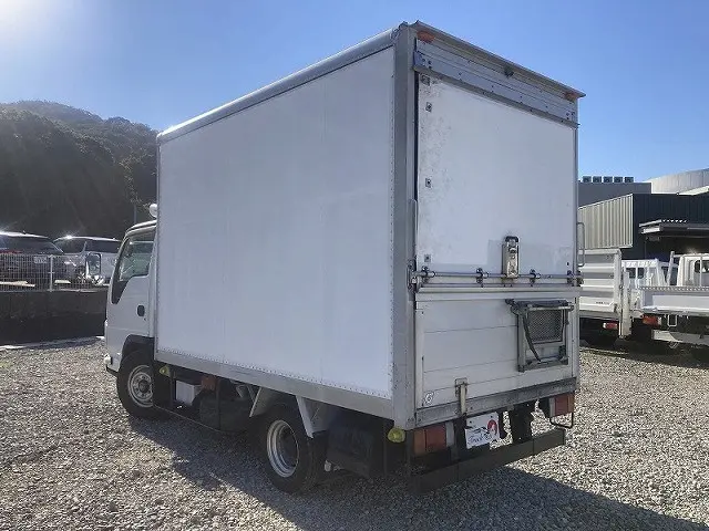 いすゞ エルフ BKG-NHR85AN(2WD)の写真6