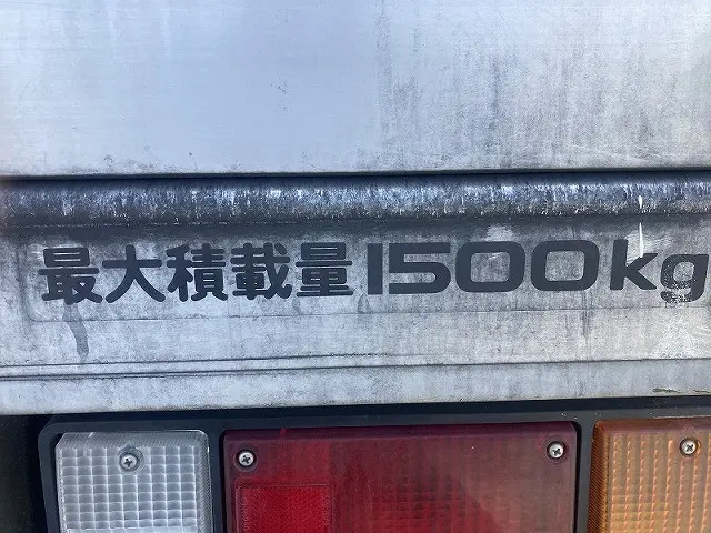 いすゞ エルフ BKG-NHR85AN(2WD)の写真36