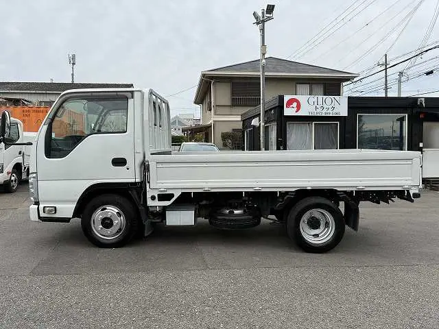 いすゞ エルフ TPG-NJR85A(2WD)の写真4