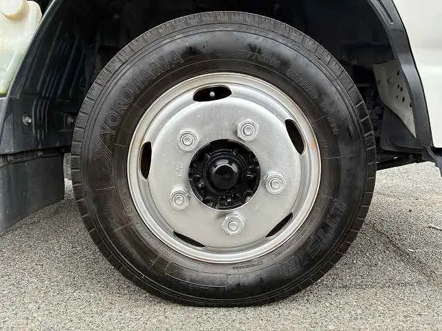 いすゞ エルフ TPG-NJR85A(2WD)の写真26