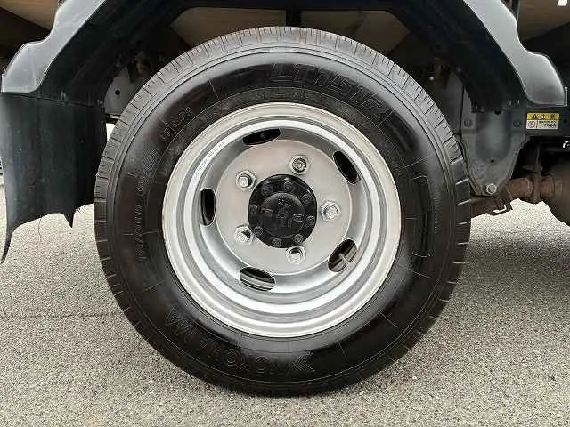 いすゞ エルフ TPG-NJR85A(2WD)の写真27