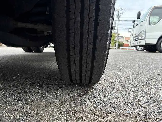 いすゞ エルフ TPG-NJR85A(2WD)の写真31