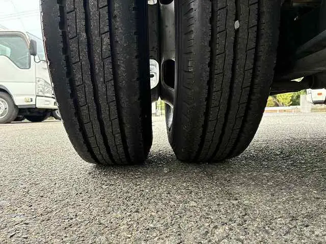 いすゞ エルフ TPG-NJR85A(2WD)の写真33