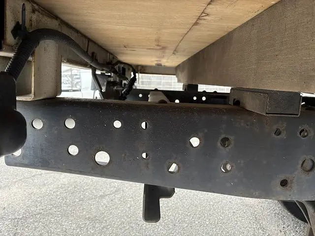 いすゞ エルフ TPG-NJR85A(2WD)の写真46