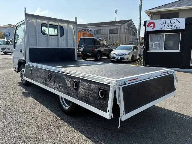 いすゞ エルフ TKG-NJR85A(2WD)の写真13