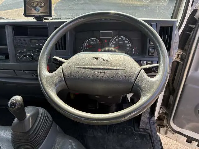いすゞ エルフ TKG-NJR85A(2WD)の写真35