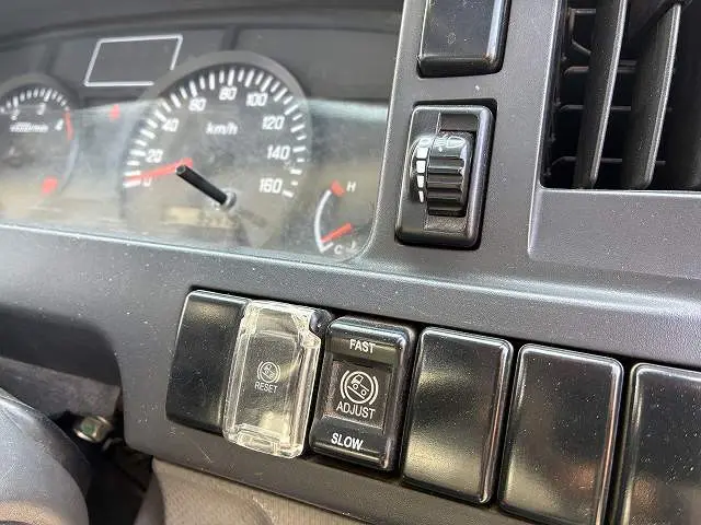 いすゞ エルフ TKG-NJR85A(2WD)の写真38