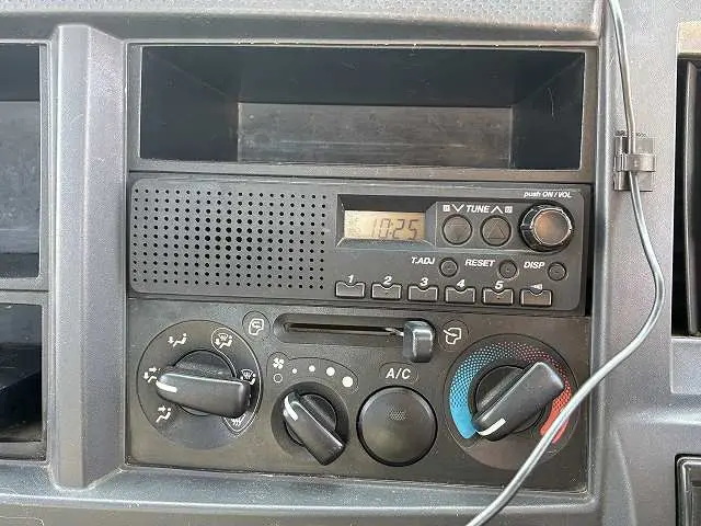 いすゞ エルフ TKG-NJR85A(2WD)の写真43