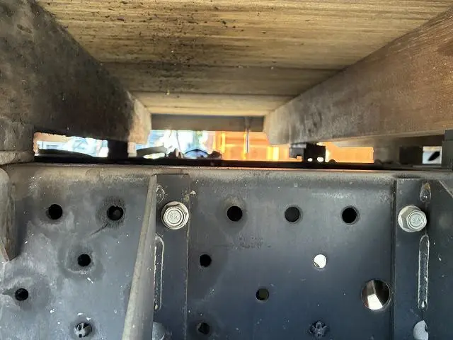 いすゞ エルフ TKG-NJR85A(2WD)の写真49