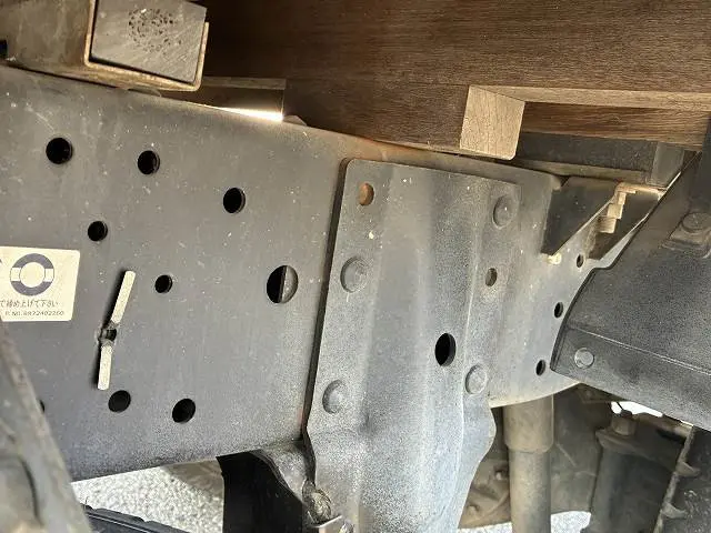 いすゞ エルフ TKG-NJR85A(2WD)の写真50