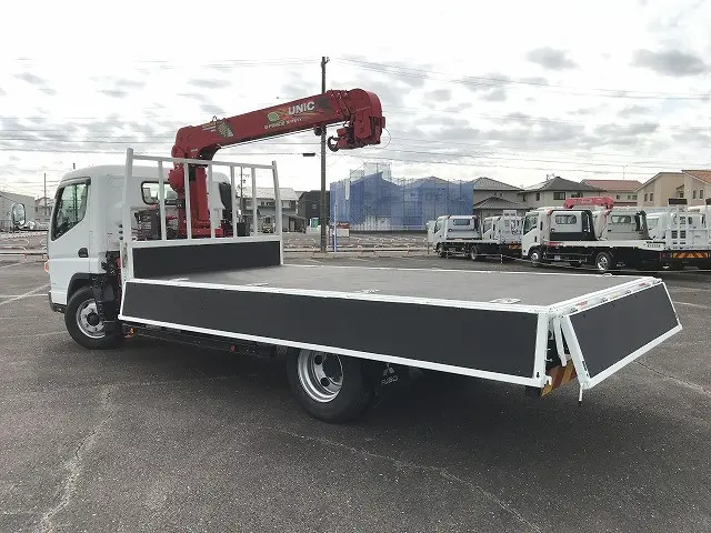 三菱 キャンター 2PG-FEB80(2WD)の写真11
