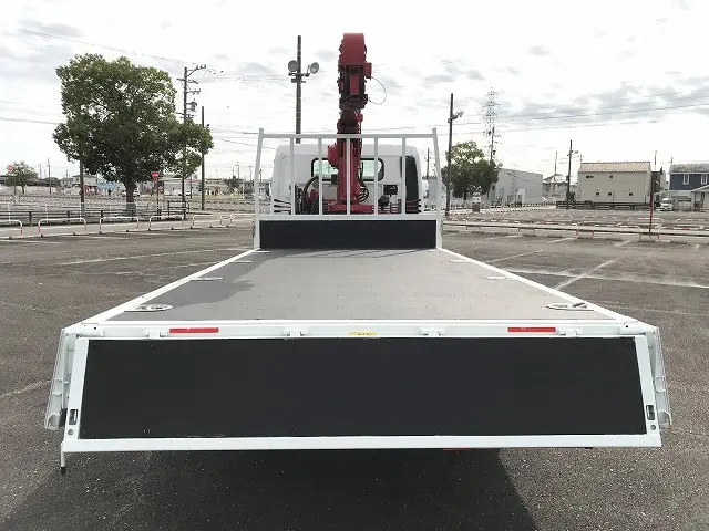 三菱 キャンター 2PG-FEB80(2WD)の写真12