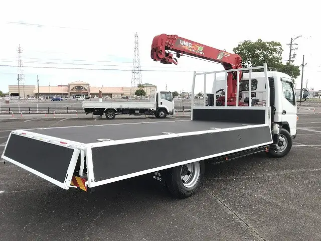 三菱 キャンター 2PG-FEB80(2WD)の写真13