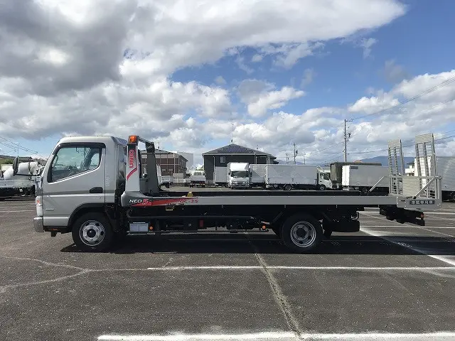 三菱 キャンター 2PG-FEB80(2WD)の写真7