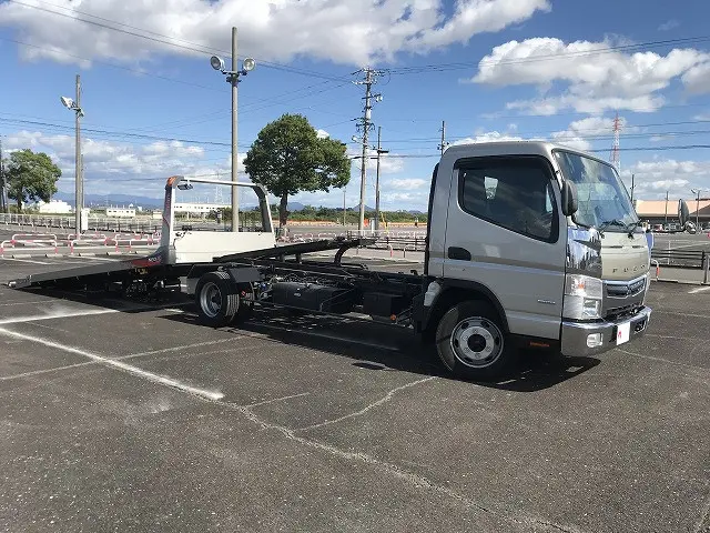 三菱 キャンター 2PG-FEB80(2WD)の写真10