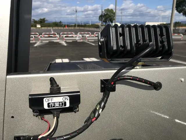 三菱 キャンター 2PG-FEB80(2WD)の写真48