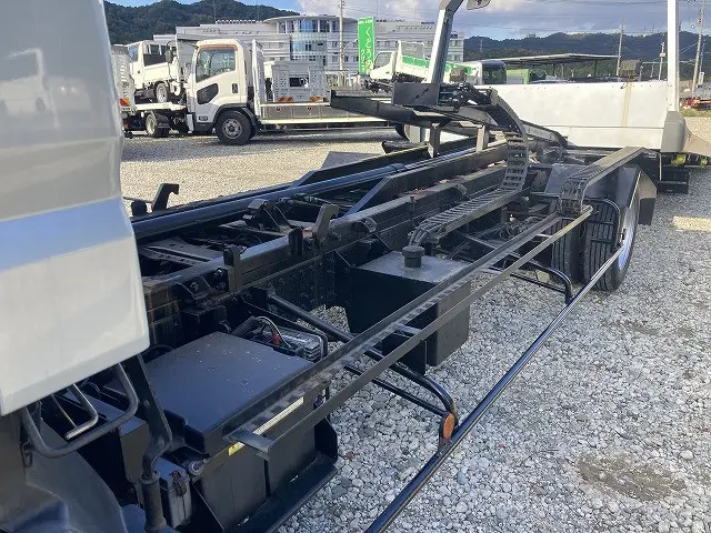 三菱 キャンター TKG-FEB50(2WD)の写真19